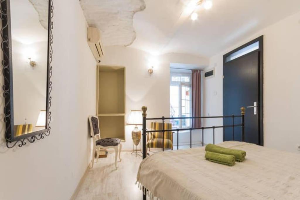 Hidden Gem On Prime Location Appartement Belgrado Buitenkant foto